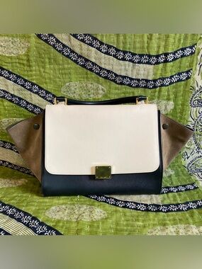 Celine 2014 Tricolor Trapeze Ivory/ Khaki/ Black Drummed Leather Satchel Luxury